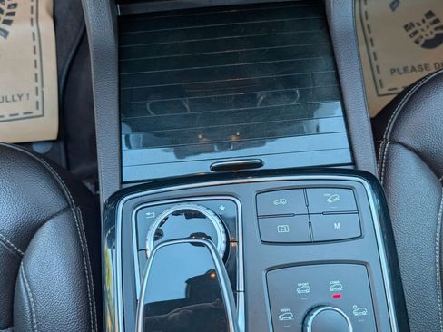Used 2017 Mercedes-Benz GLS 450 4MATIC image 22