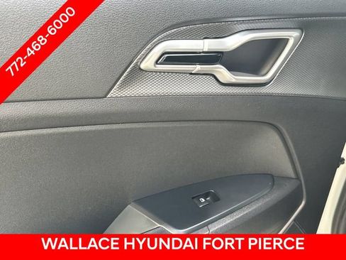 Used 2024 Kia Sportage LX FWD image 14