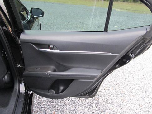 Used 2023 Toyota Camry LE image 33