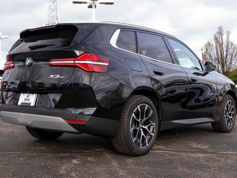 Used 2025 BMW X3 xDrive30i w/ Premium Package AWD/4WD image 10