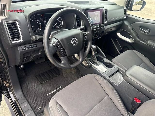 Used 2022 Nissan Frontier SV RWD image 16