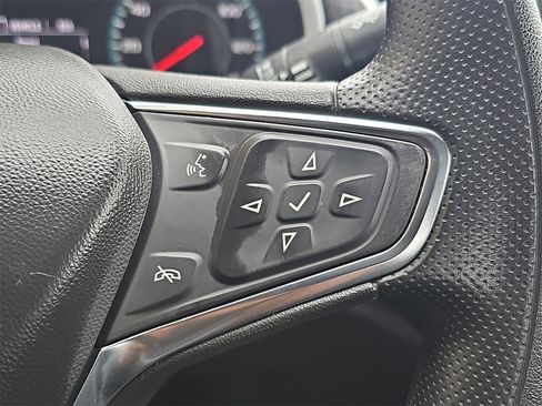 Used 2025 Chevrolet Malibu LT image 17