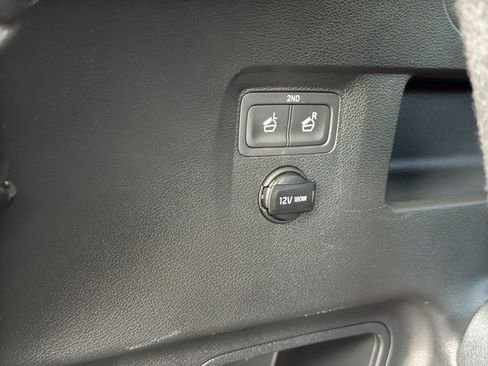 Used 2025 Kia Telluride S AWD/4WD image 12