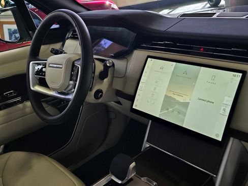 New 2026 Land Rover Range Rover SE image 10