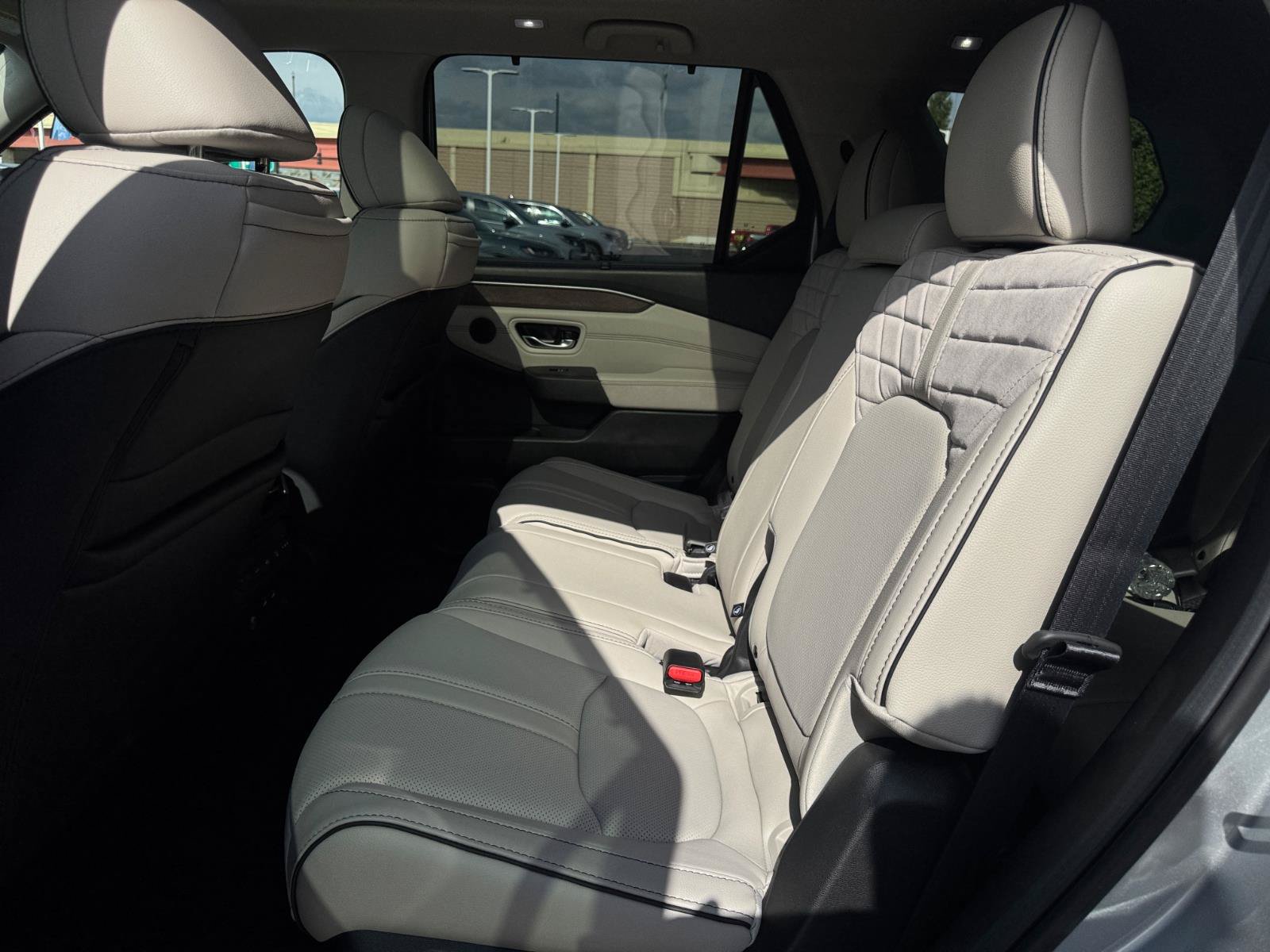 New 2026 Honda Pilot Elite image 5