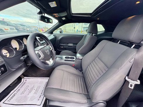 Used 2012 Dodge Challenger R/T w/ Electronics Convenience Group image 11