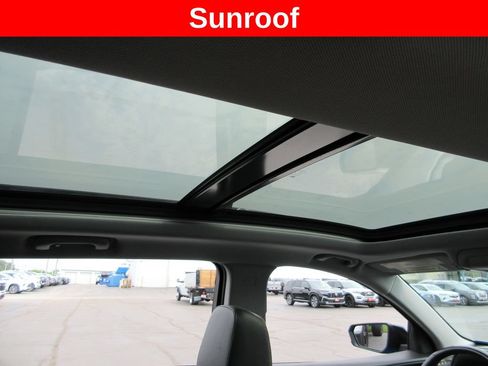 Used 2024 GMC Terrain AT4 w/ Infotainment Package II AWD/4WD image 16