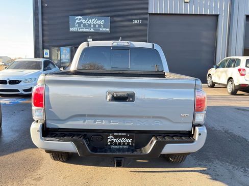 Used 2021 Toyota Tacoma TRD Off-Road image 6