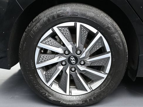 Used 2021 Hyundai Ioniq Limited FWD image 10
