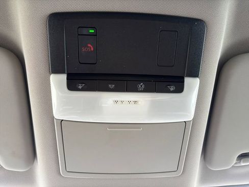 Used 2021 Nissan Rogue SV FWD image 10