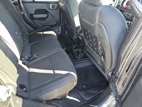 Used 2021 Jeep Gladiator Rubicon image 5