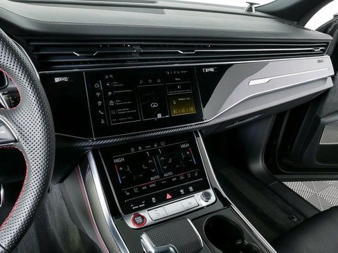 New 2026 Audi RS Q8 performance image 13