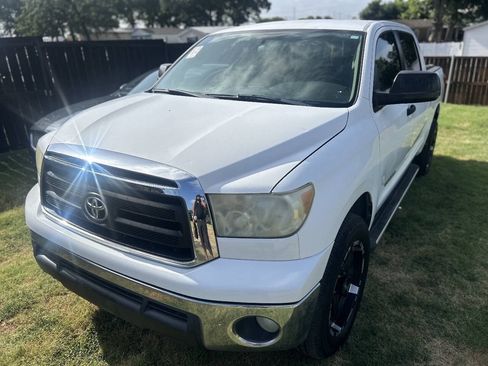Used 2011 Toyota Tundra 2WD CrewMax w/ Tow Pkg image 2
