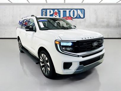 Used 2025 Ford Expedition Platinum w/ Driver's Package
