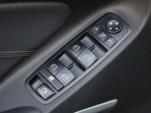 Used 2011 Mercedes-Benz GL 450 4MATIC image 31