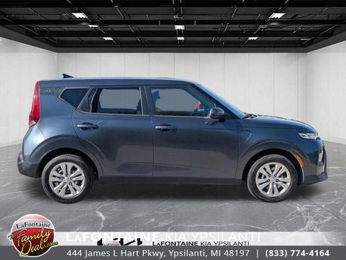 Used 2020 Kia Soul LX FWD image 6