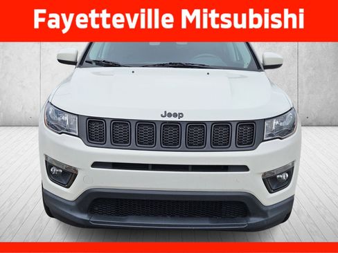 Used 2021 Jeep Compass Latitude image 2