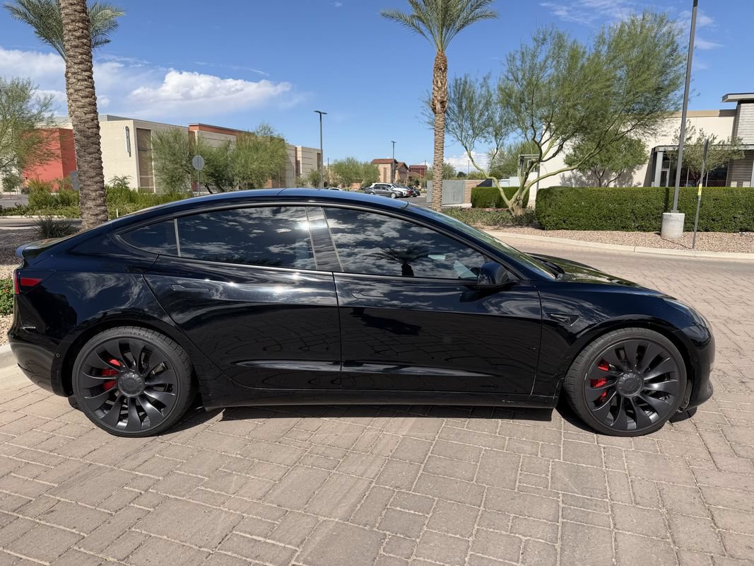 Used 2022 Tesla Model 3 Performance AWD/4WD image 2