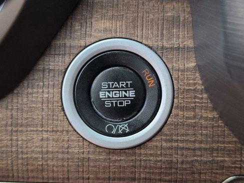 Used 2020 RAM 2500 Limited image 21