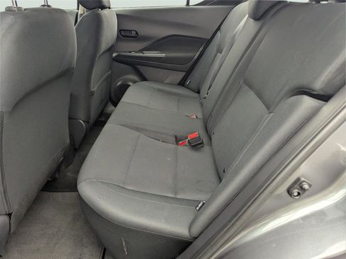 Used 2023 Nissan Kicks S image 9