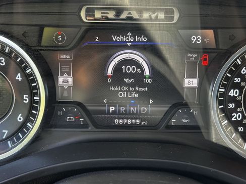 Used 2021 RAM 1500 Laramie AWD/4WD image 13