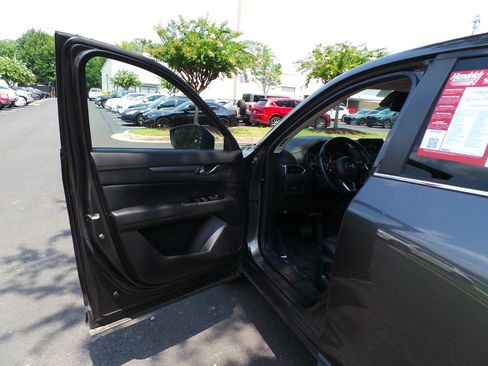 Used 2017 MAZDA CX-5 Touring FWD image 22
