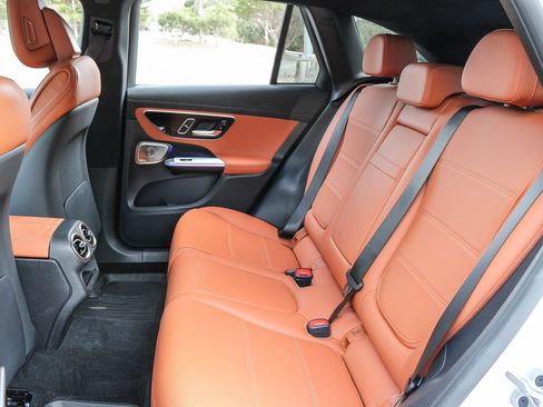 Certified 2023 Mercedes-Benz GLC 300 4MATIC image 19