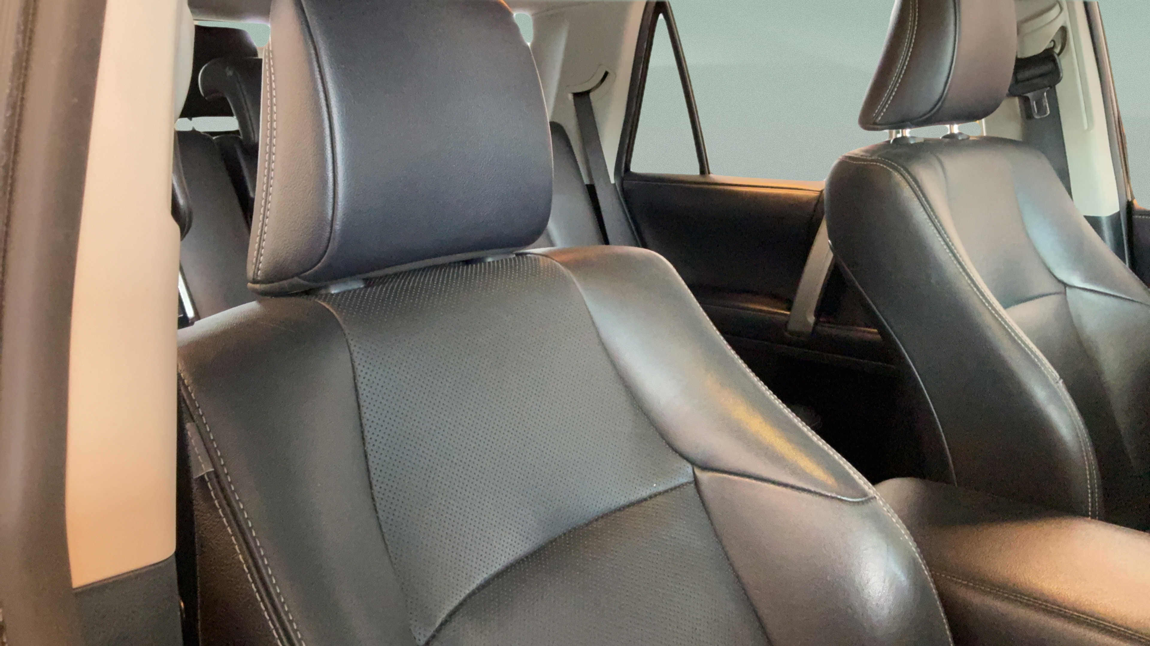 Used 2018 Toyota 4Runner Limited RWD image 36