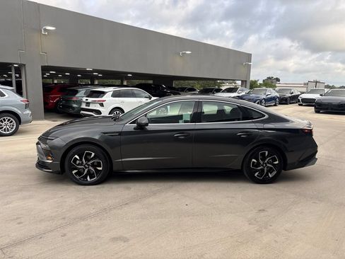Used 2025 Hyundai Sonata SEL FWD image 12