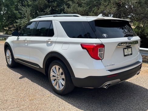 Used 2023 Ford Explorer Limited w/ Limited Technology Package RWD image 9