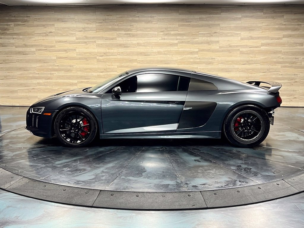 Used 2017 Audi R8 V10 AWD/4WD image 24