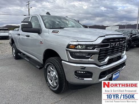 New 2026 RAM 2500 Tradesman AWD/4WD image 3