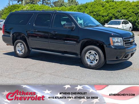 Used 2011 Chevrolet Suburban 2500 LT w/ Luxury Package AWD/4WD image 1