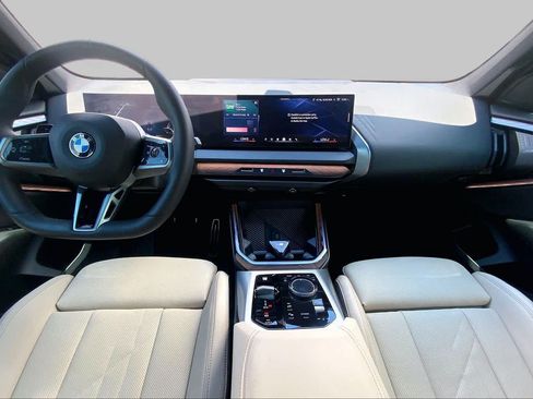 Used 2025 BMW X3 xDrive30i w/ M Sport Package AWD/4WD image 16