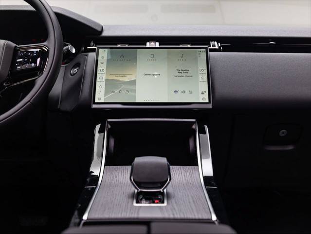 New 2026 Land Rover Range Rover Velar S AWD/4WD image 31