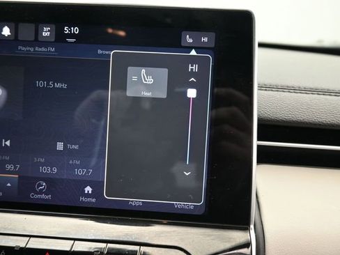 Used 2023 Jeep Compass Limited image 19