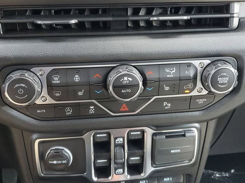 New 2025 Jeep Wrangler Unlimited Sport image 29