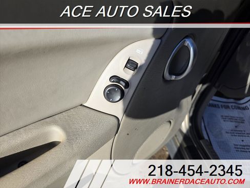 Used 2005 Jeep Liberty Renegade w/ Luxury Group image 12