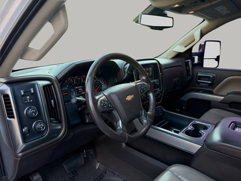 Used 2019 Chevrolet Silverado 2500 LTZ w/ Duramax Plus Package image 21