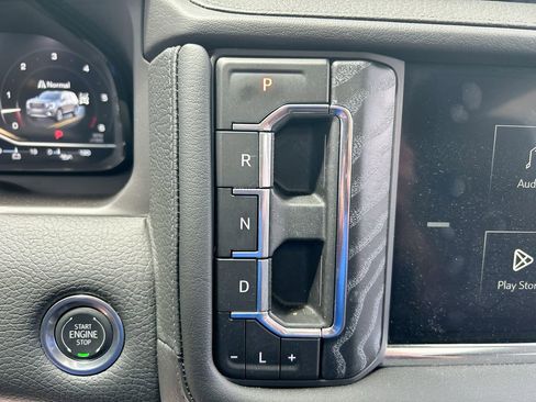 Used 2024 GMC Yukon Denali AWD/4WD image 20