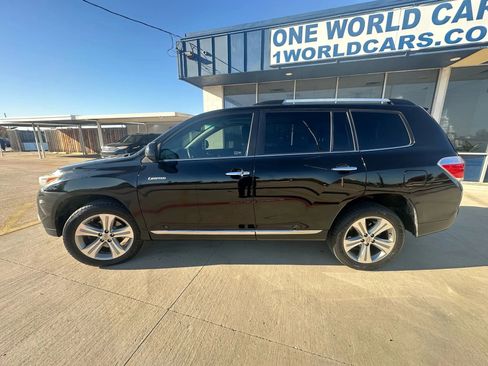 Used 2013 Toyota Highlander Limited image 2