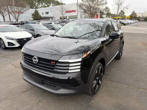 New 2026 Nissan Kicks SR w/ SR Premium Package image 3