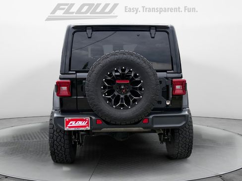 Used 2024 Jeep Wrangler Unlimited Sahara w/ Technology Group AWD/4WD image 8