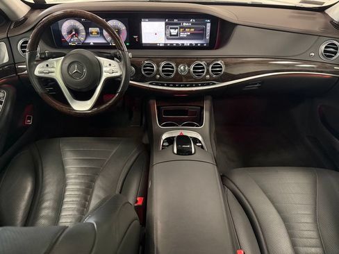 Used 2020 Mercedes-Benz S 560 Sedan w/ Premium Package image 13