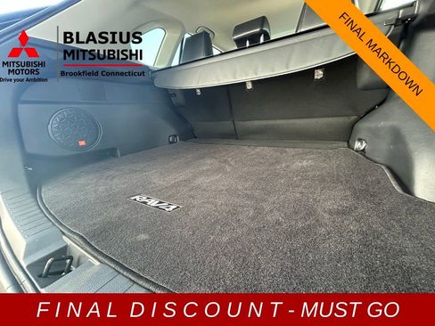 Used 2023 Toyota RAV4 Limited image 89