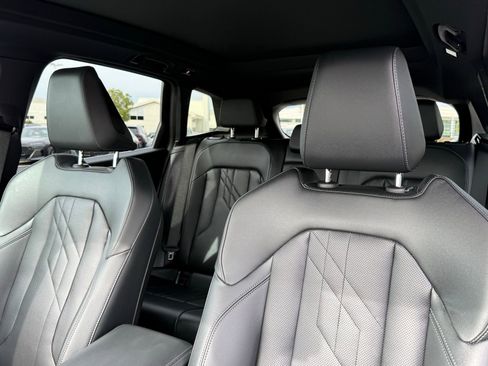 Used 2025 BMW X3 xDrive30i w/ Convenience Package image 24