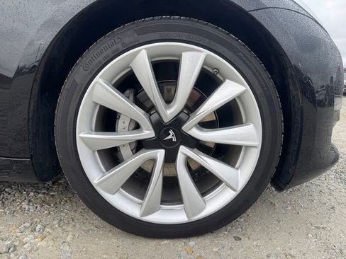 Used 2018 Tesla Model 3 Long Range image 16