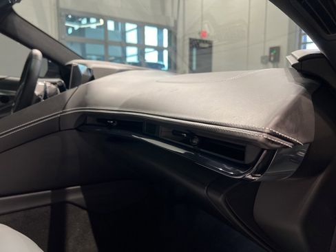 Used 2023 Chevrolet Corvette Stingray Premium Conv w/ 3LT image 41