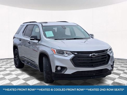 Used 2021 Chevrolet Traverse Premier w/ Redline Edition image 4