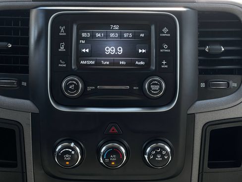 Used 2018 RAM 2500 Tradesman w/ Chrome Appearance Group AWD/4WD image 20